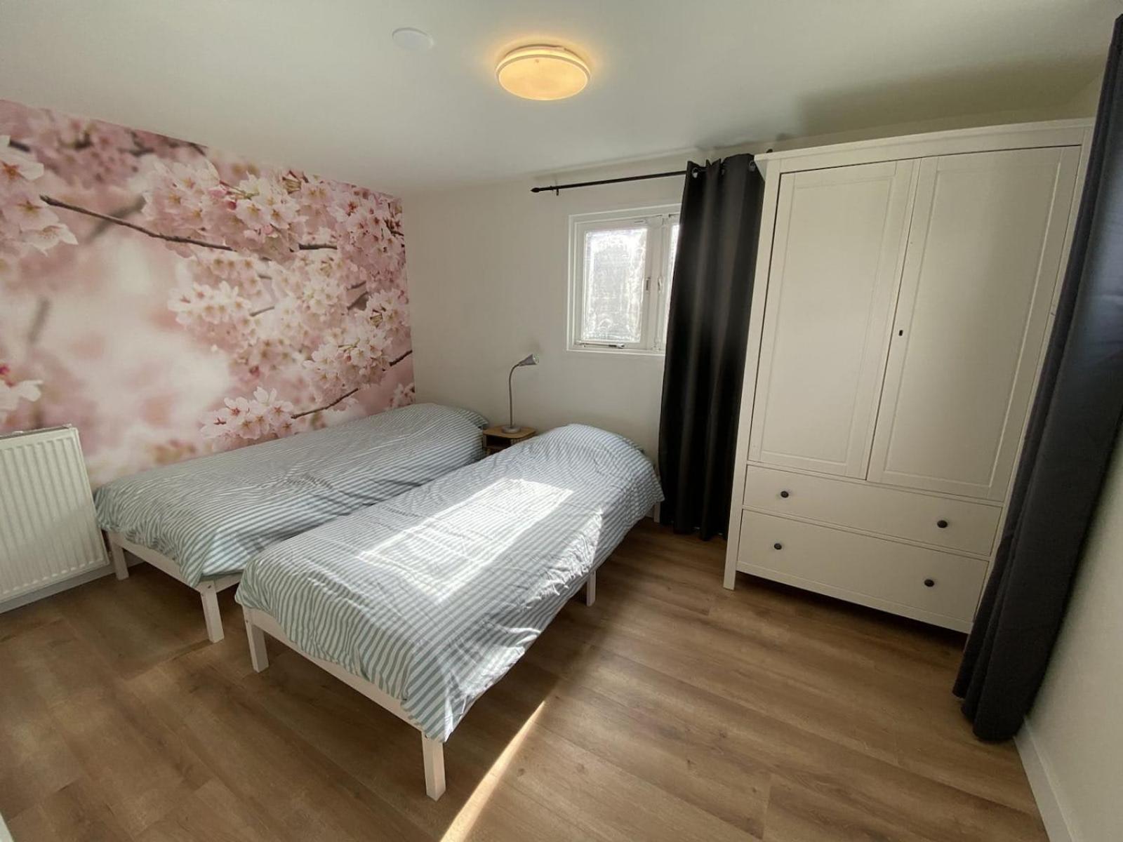 Veluwe Vakanties Chalets With Private Barrel Sauna - With Pool Bar And Restaurant Facilities In The Veluwe National Park بوتِنْ المظهر الخارجي الصورة
