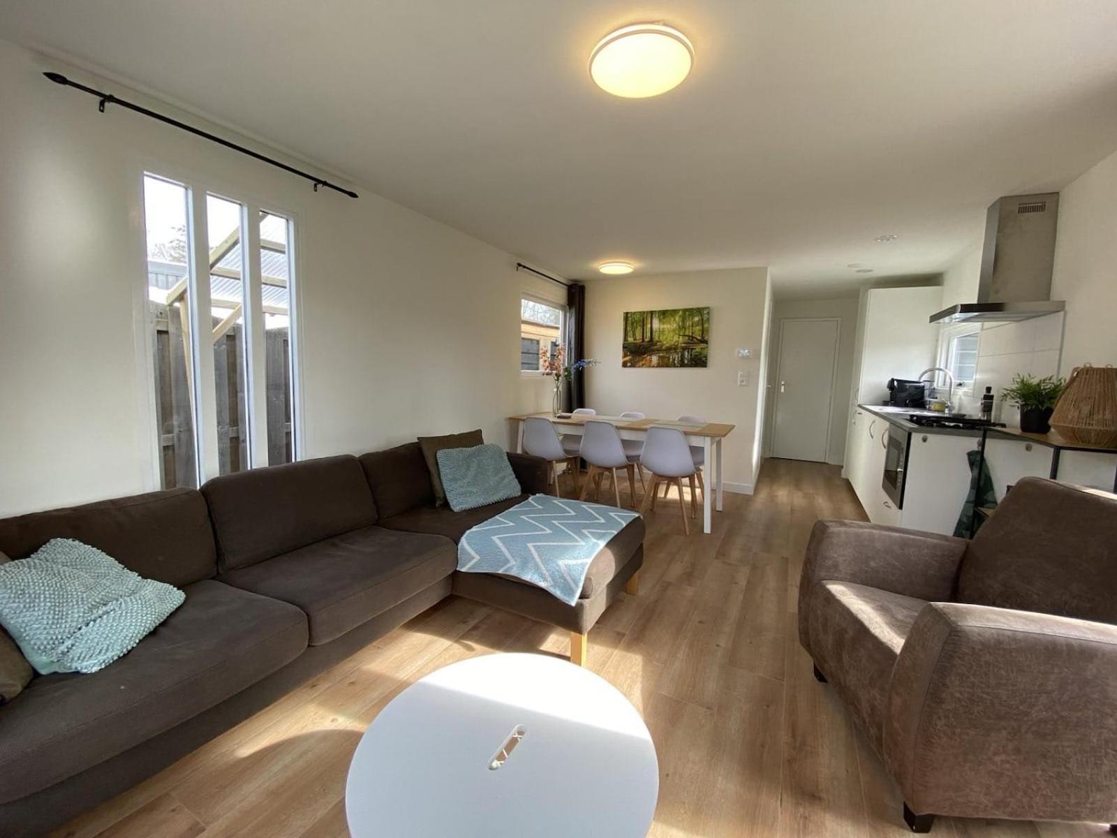 Veluwe Vakanties Chalets With Private Barrel Sauna - With Pool Bar And Restaurant Facilities In The Veluwe National Park بوتِنْ المظهر الخارجي الصورة