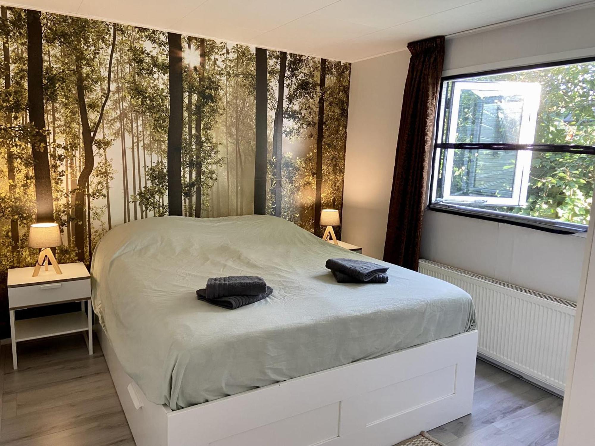 Veluwe Vakanties Chalets With Private Barrel Sauna - With Pool Bar And Restaurant Facilities In The Veluwe National Park بوتِنْ المظهر الخارجي الصورة