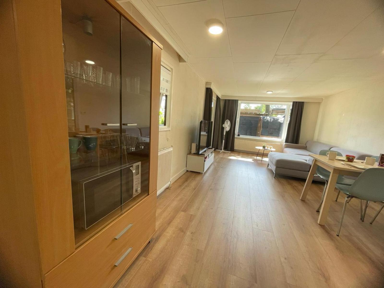 Veluwe Vakanties Chalets With Private Barrel Sauna - With Pool Bar And Restaurant Facilities In The Veluwe National Park بوتِنْ المظهر الخارجي الصورة